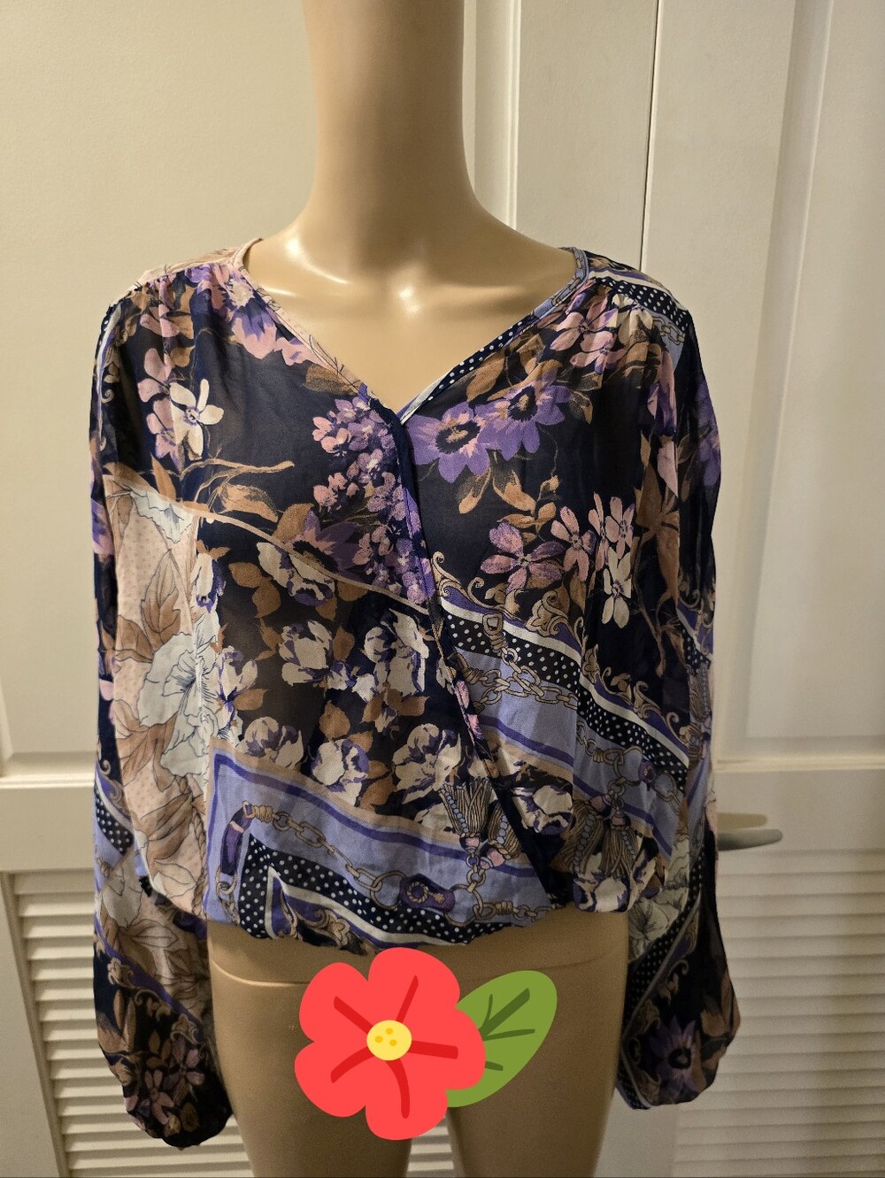 Floral V-Neck Long Sleeve Wrap Blouse 💜